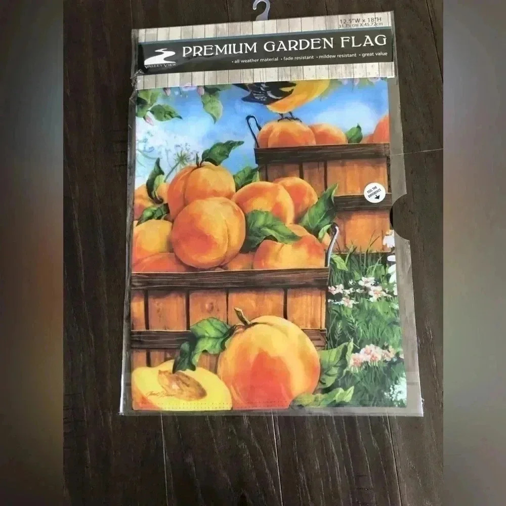 Garden flag Peaches in a basket – 12.5 x 18”